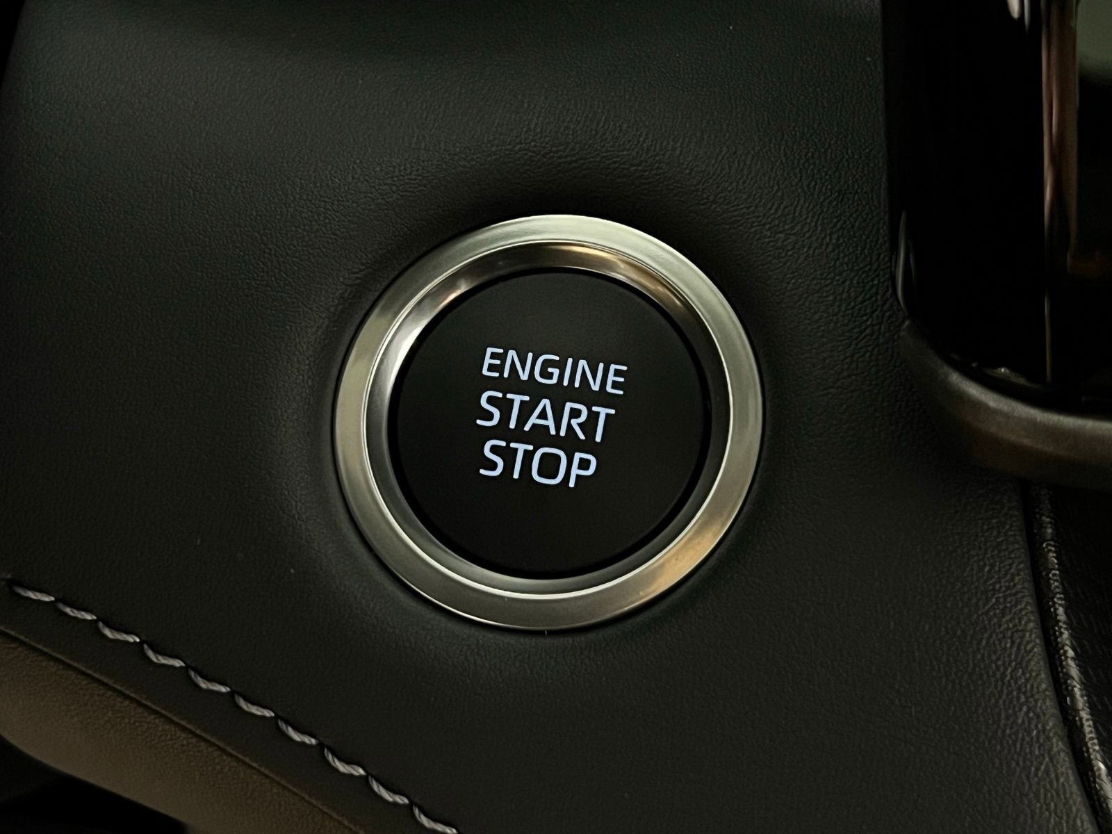 Certified 2026 Toyota Highlander Limited image 22