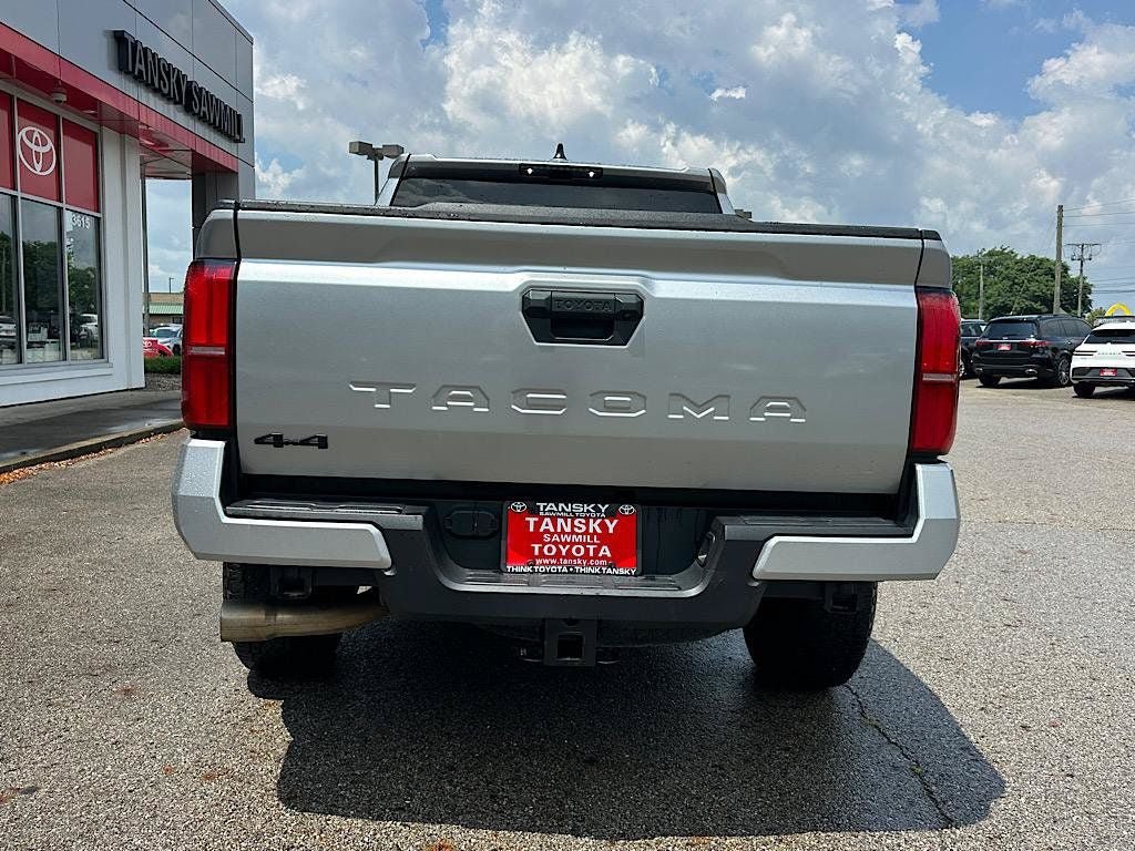 Certified 2024 Toyota Tacoma TRD Off-Road AWD/4WD image 4