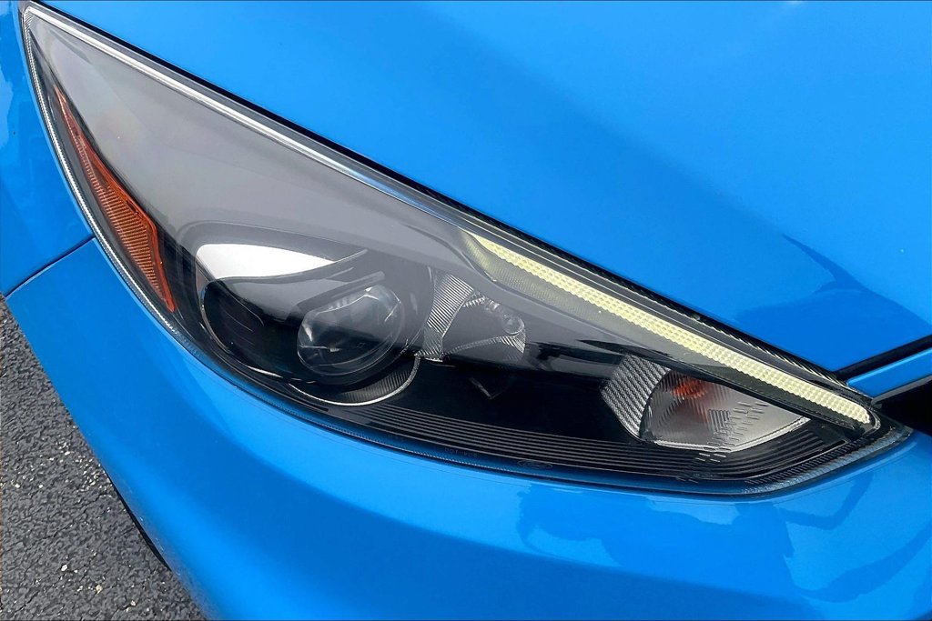 Used 2017 Ford Focus RS AWD/4WD image 27