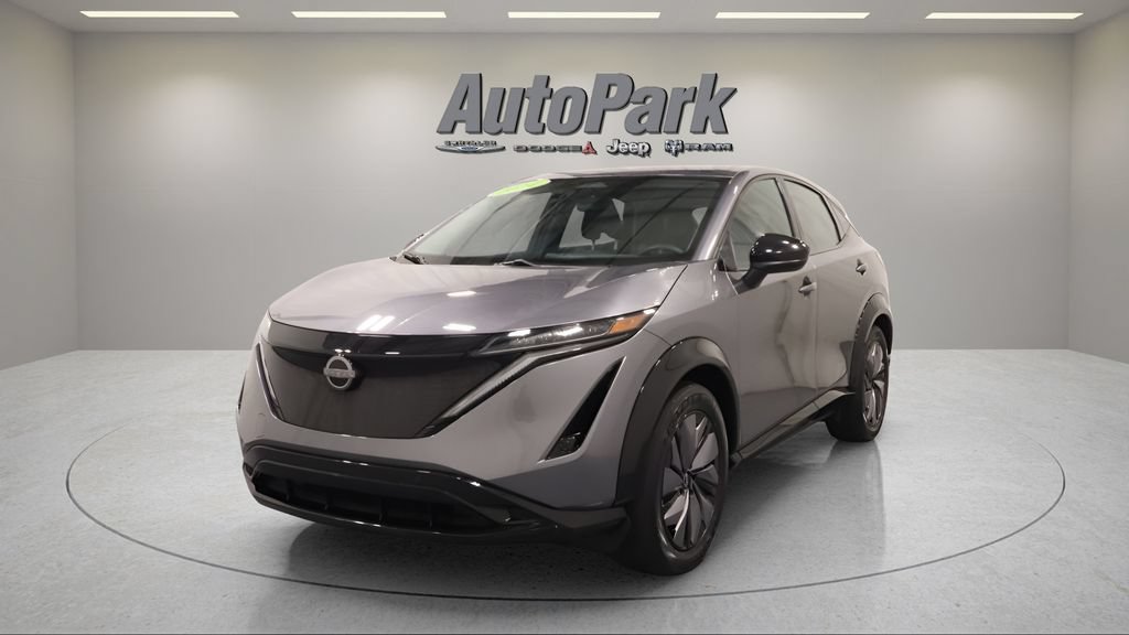 Used 2024 Nissan Ariya AWD image 7