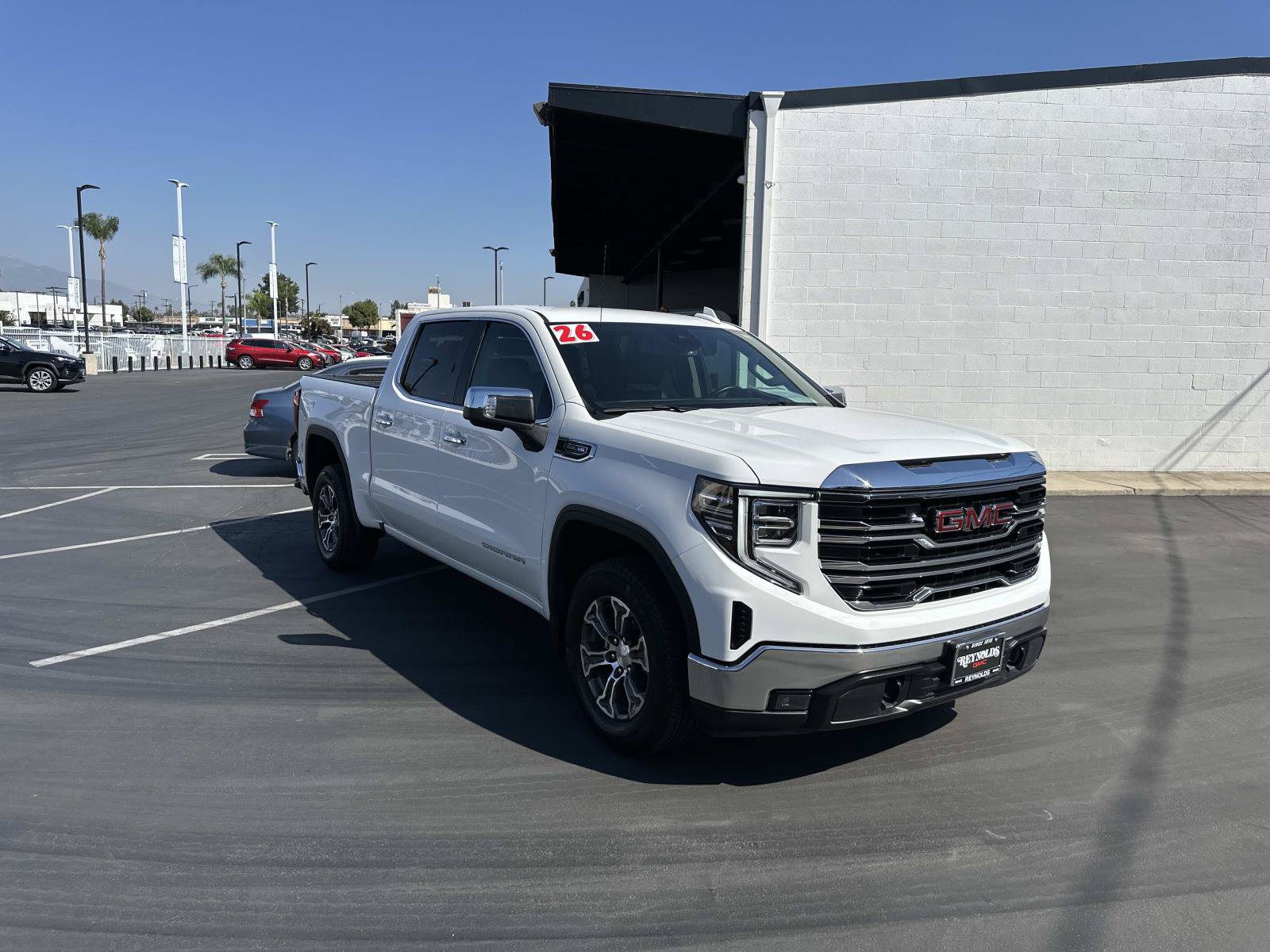 Used 2026 GMC Sierra 1500 SLT RWD image 3