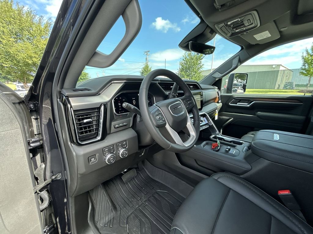 New 2026 GMC Sierra 2500 Denali w/ Denali Reserve Package image 12