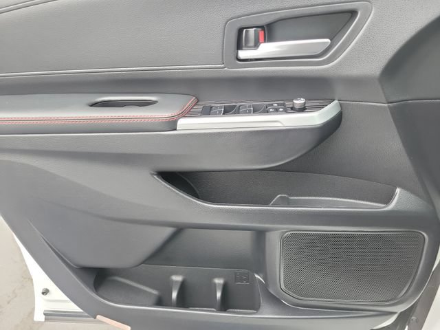 Used 2025 Toyota Sienna XSE FWD image 20