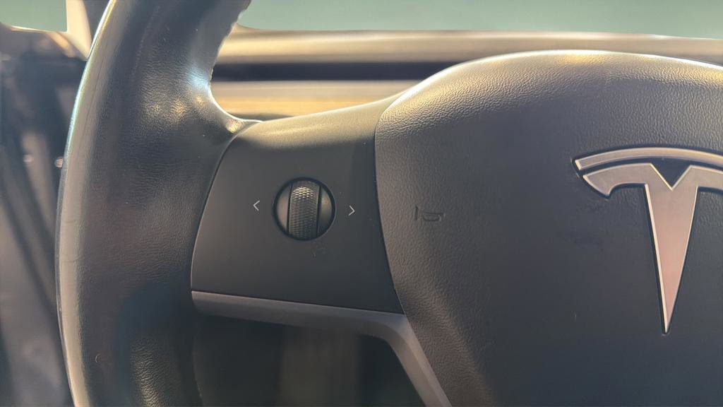 Used 2019 Tesla Model 3 Standard Range Plus RWD image 21