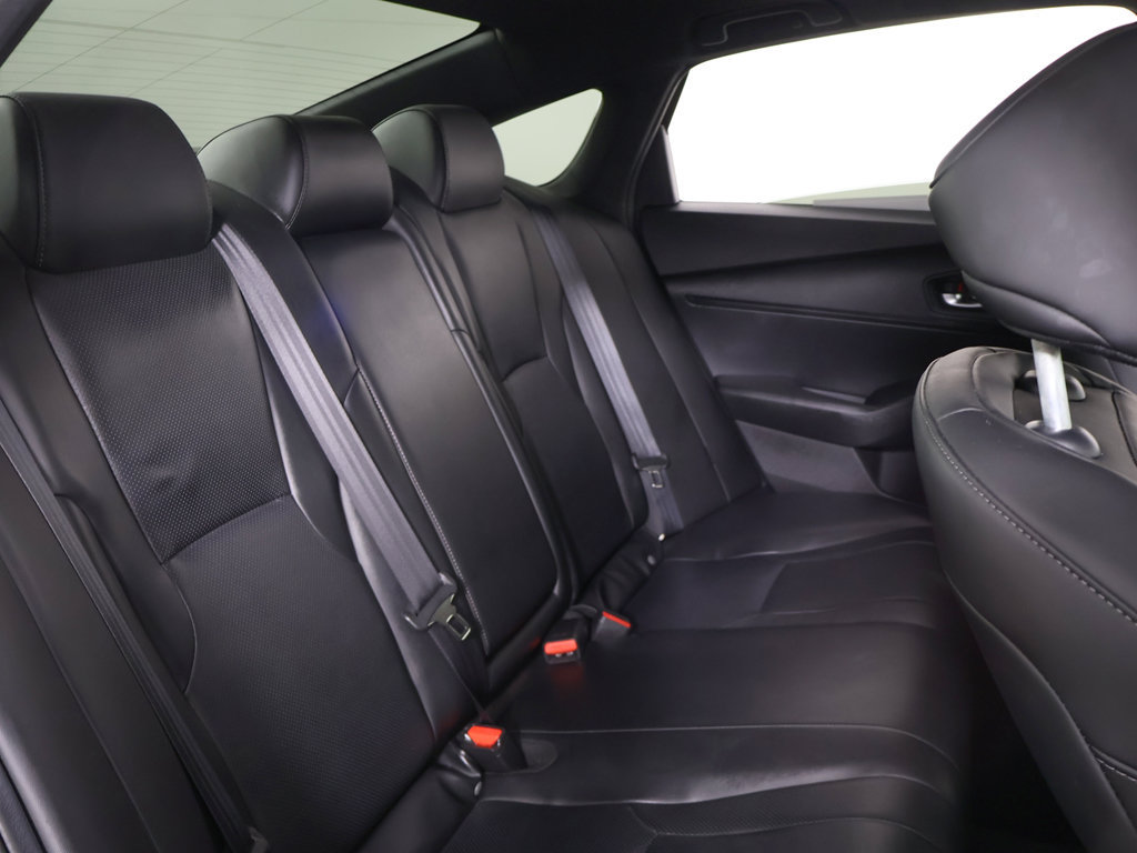 Used 2025 Honda Accord Sport image 32