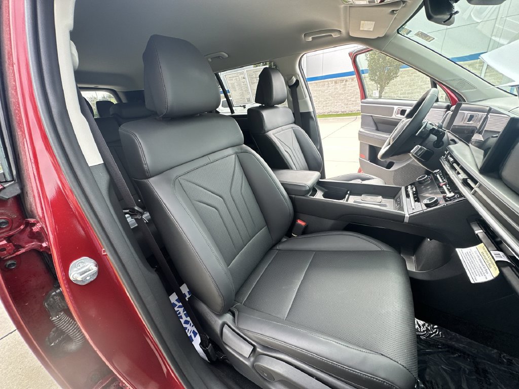 Used 2025 Hyundai Santa Fe SEL AWD/4WD image 27