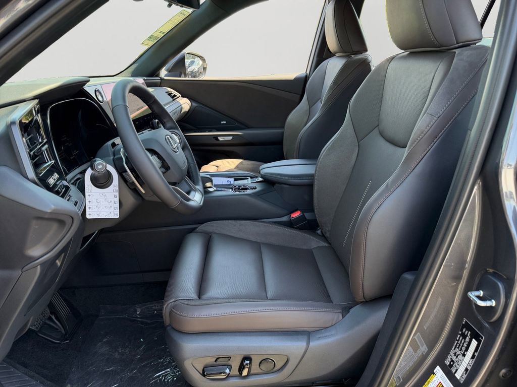 New 2026 Lexus TX 550h AWD Plug-In Hybrid image 13
