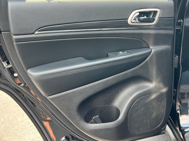 Used 2020 Jeep Grand Cherokee Limited AWD/4WD image 39