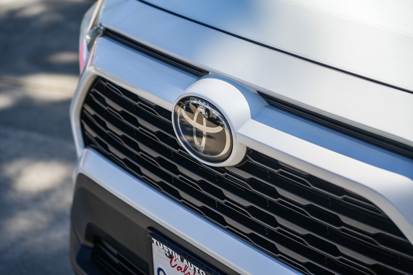 Certified 2023 Toyota RAV4 XLE Premium FWD image 3