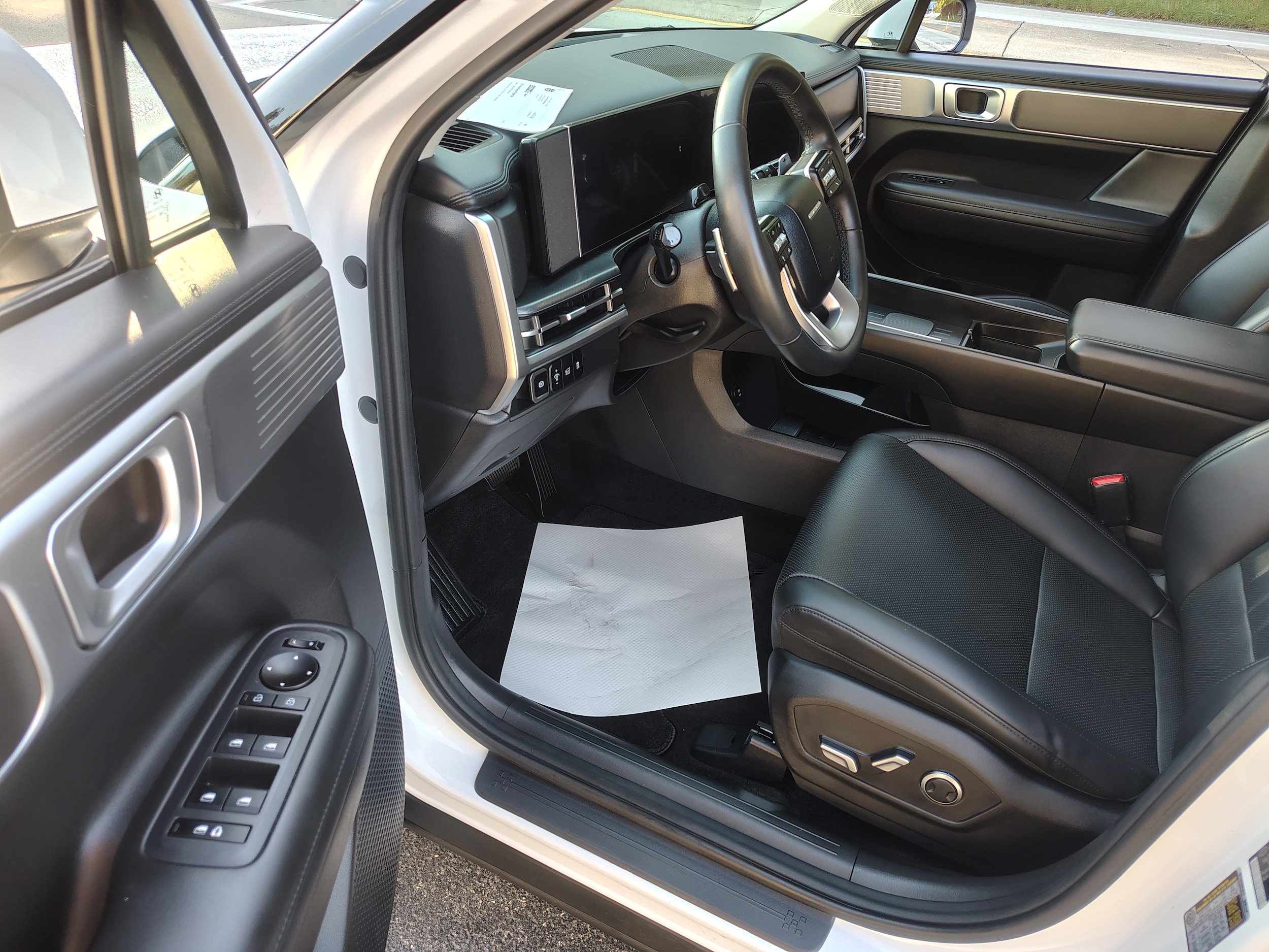 Used 2025 Hyundai Santa Fe SEL AWD/4WD image 20