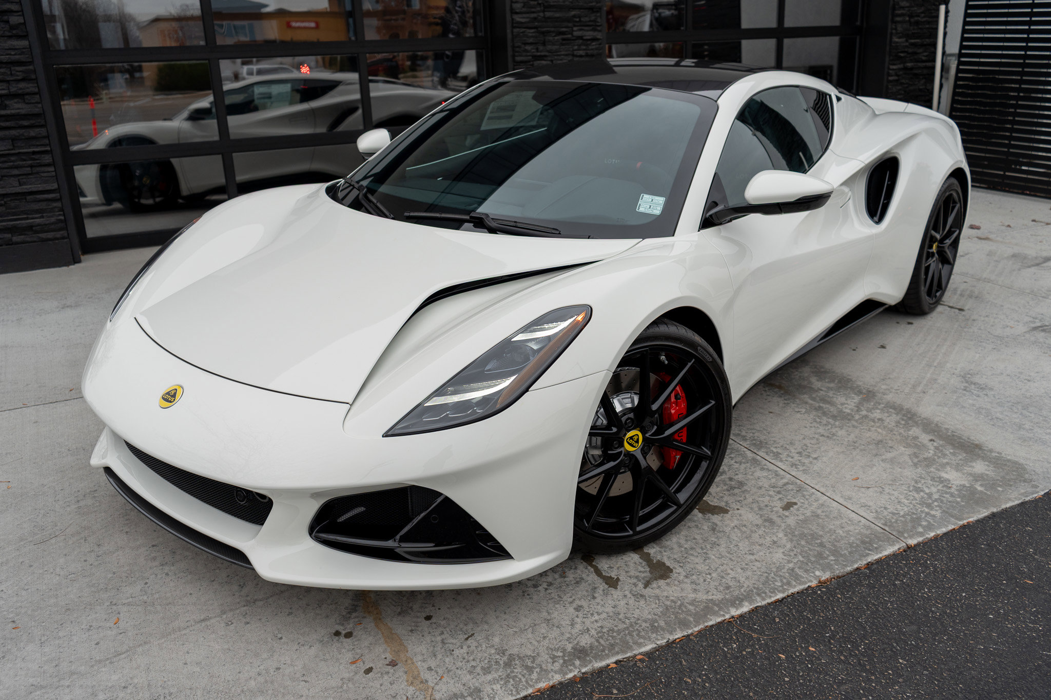 Used 2024 Lotus Emira First Edition image 3