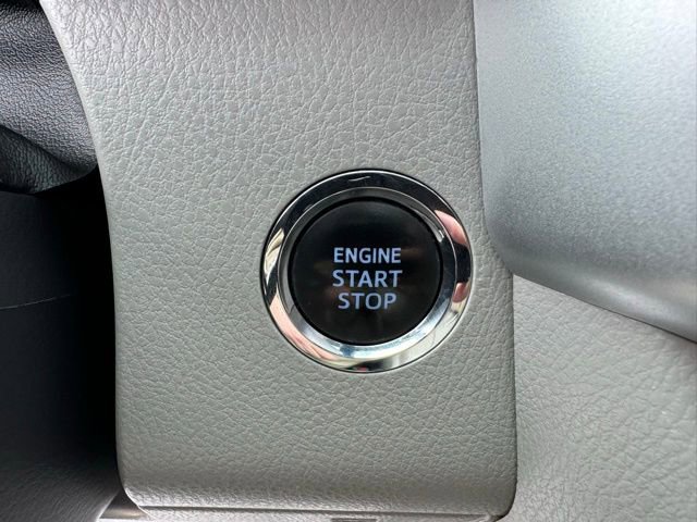 Used 2019 Toyota Highlander XLE image 19