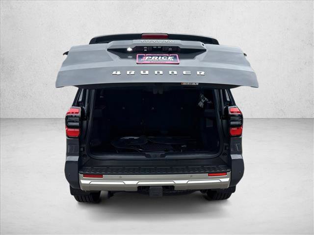 Certified 2025 Toyota 4Runner Limited w/ Tow Technology Package AWD/4WD image 7