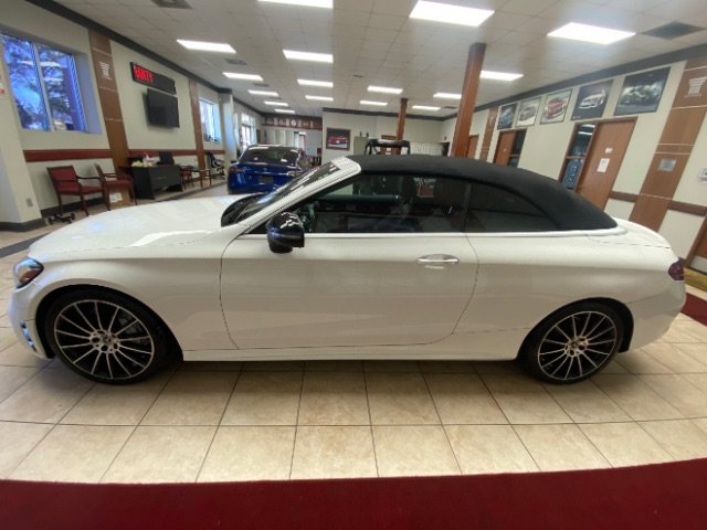 Used 2020 Mercedes-Benz C 300 Cabriolet image 3