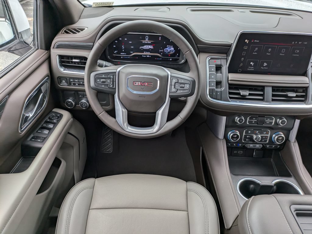 Used 2024 GMC Yukon SLT w/ SLT Luxury Package RWD image 19