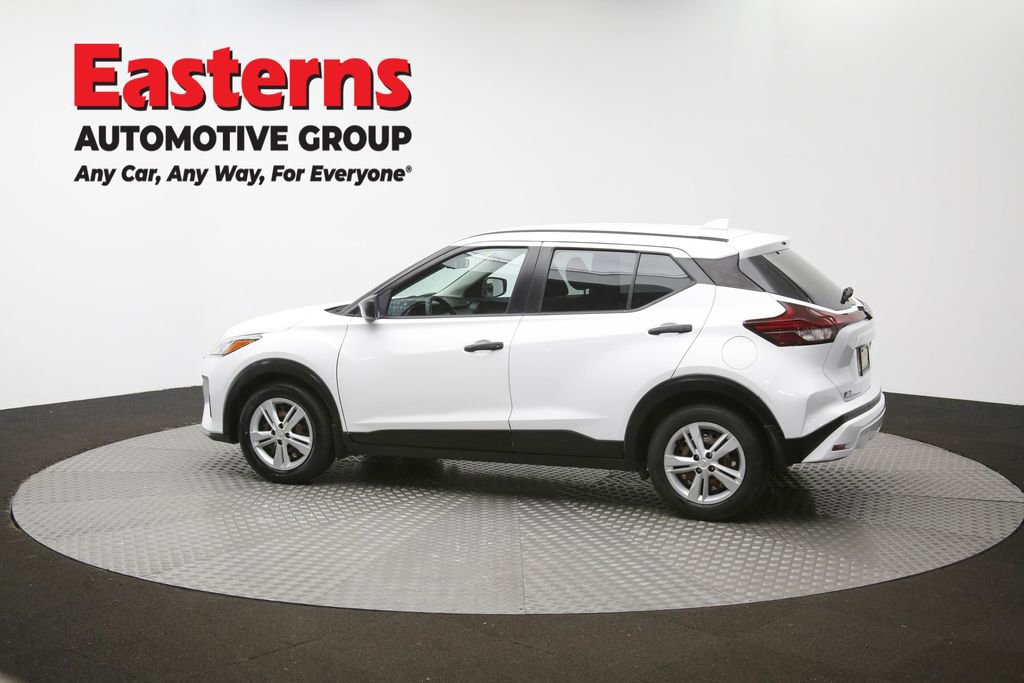 Used 2021 Nissan Kicks S image 58