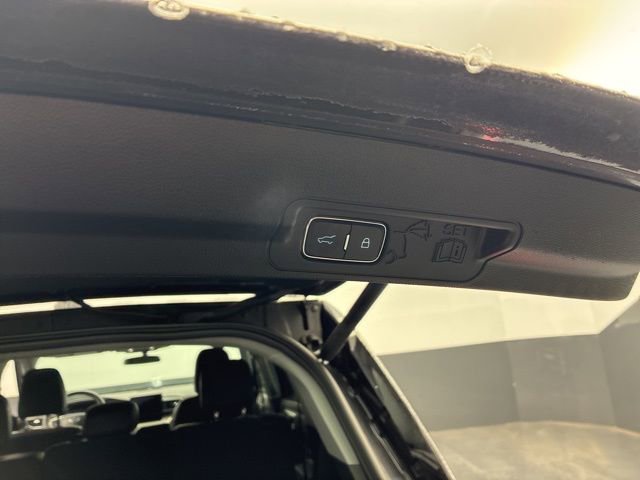 Used 2024 Ford Explorer XLT w/ Equipment Group 202A image 16