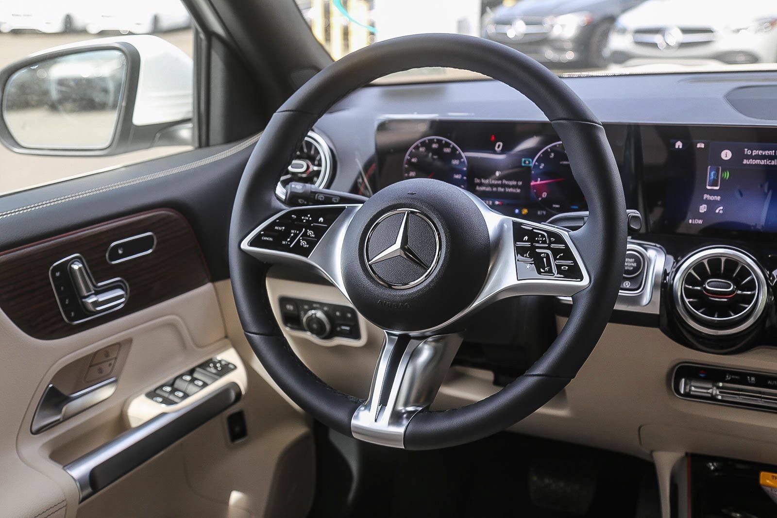 New 2026 Mercedes-Benz GLB 250 4MATIC image 14