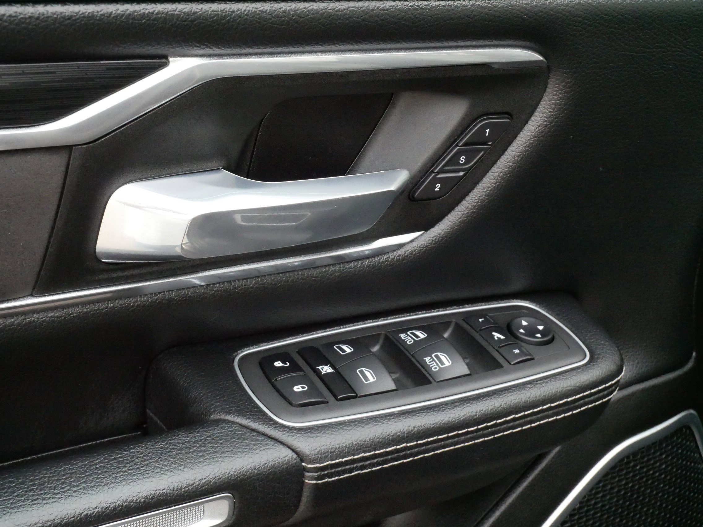 Used 2023 RAM 1500 Laramie image 19