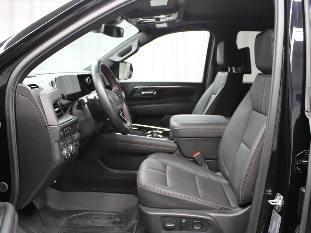 Used 2026 Chevrolet Tahoe RST w/ RST Capability Package AWD/4WD image 15