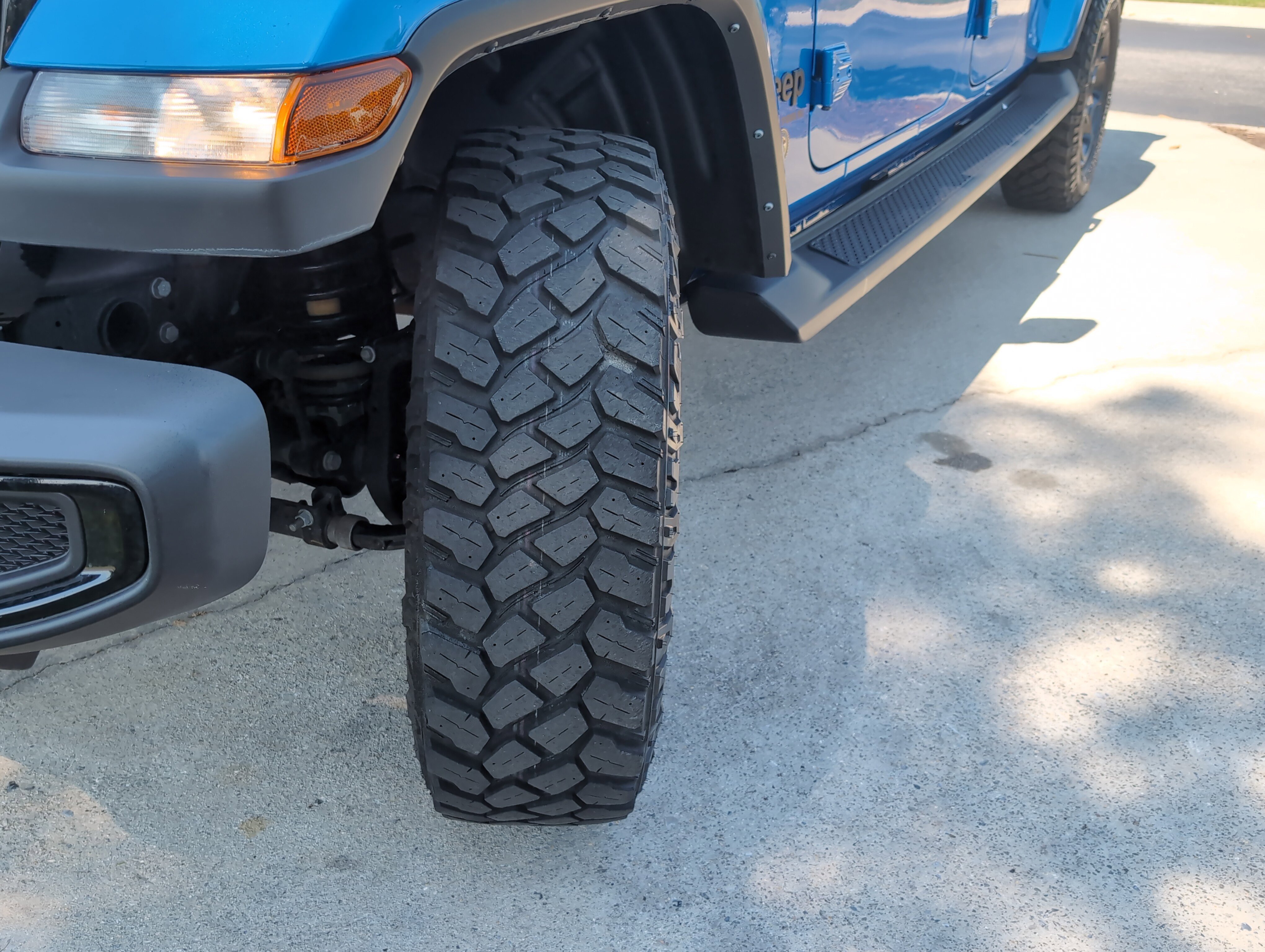 Used 2023 Jeep Gladiator Willys image 12