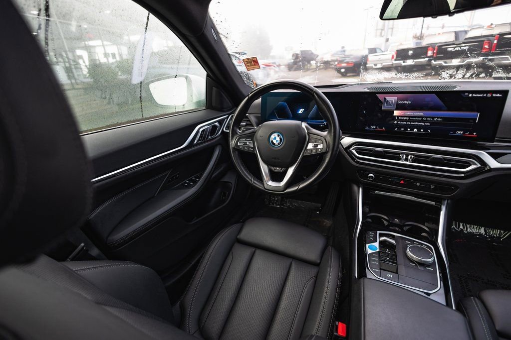 Used 2024 BMW i4 xDrive40i AWD/4WD image 23