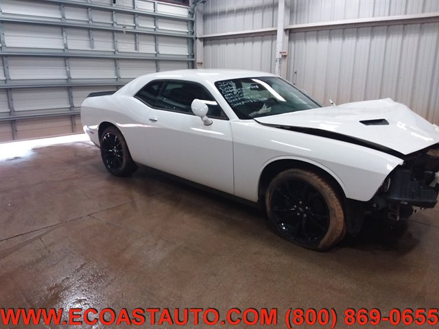 Used 2018 Dodge Challenger SXT w/ Blacktop Package image 1