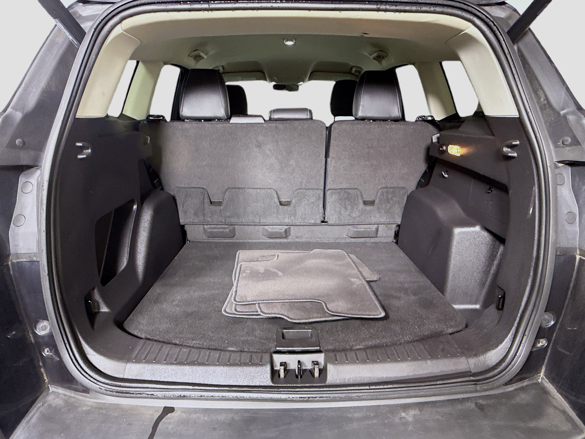 Used 2019 Ford Escape SEL image 35