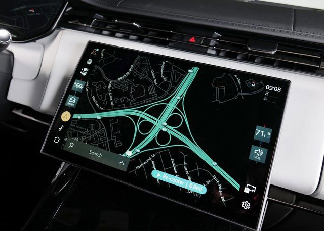 New 2025 Land Rover Range Rover Sport SE image 15