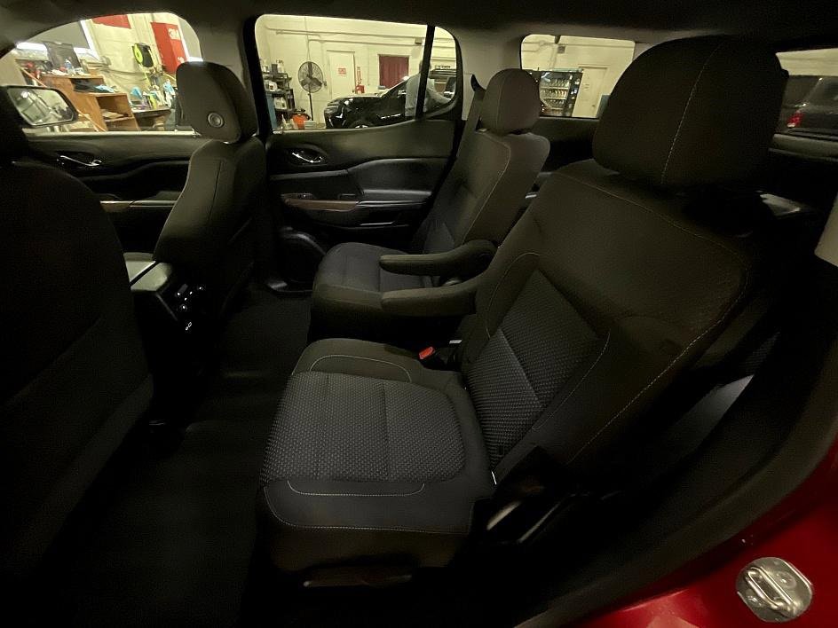 Used 2023 GMC Acadia SLE w/ Elevation Edition image 28