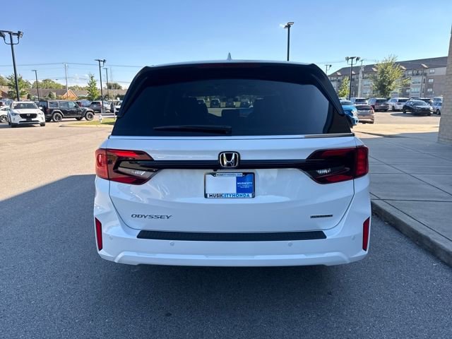New 2026 Honda Odyssey Touring image 3