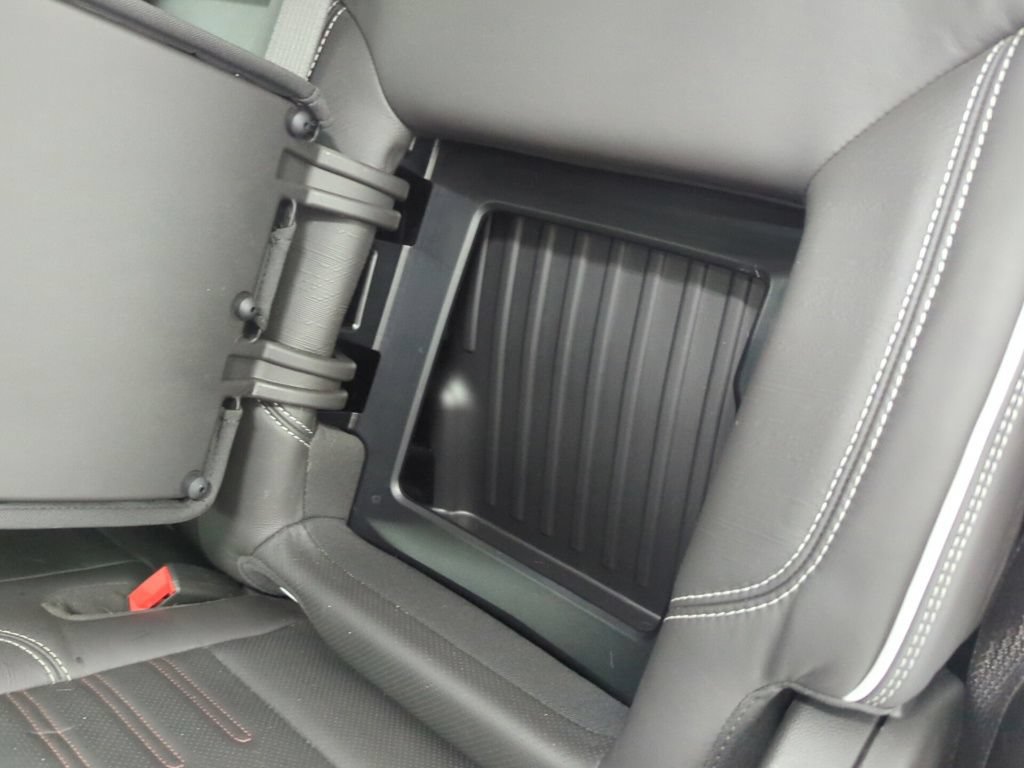 Used 2025 GMC Sierra 2500 AT4X AWD/4WD image 33