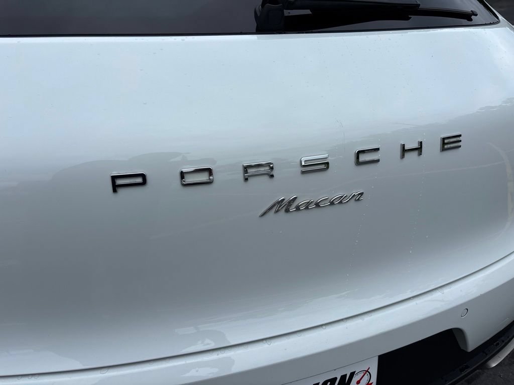 Used 2017 Porsche Macan AWD/4WD image 14