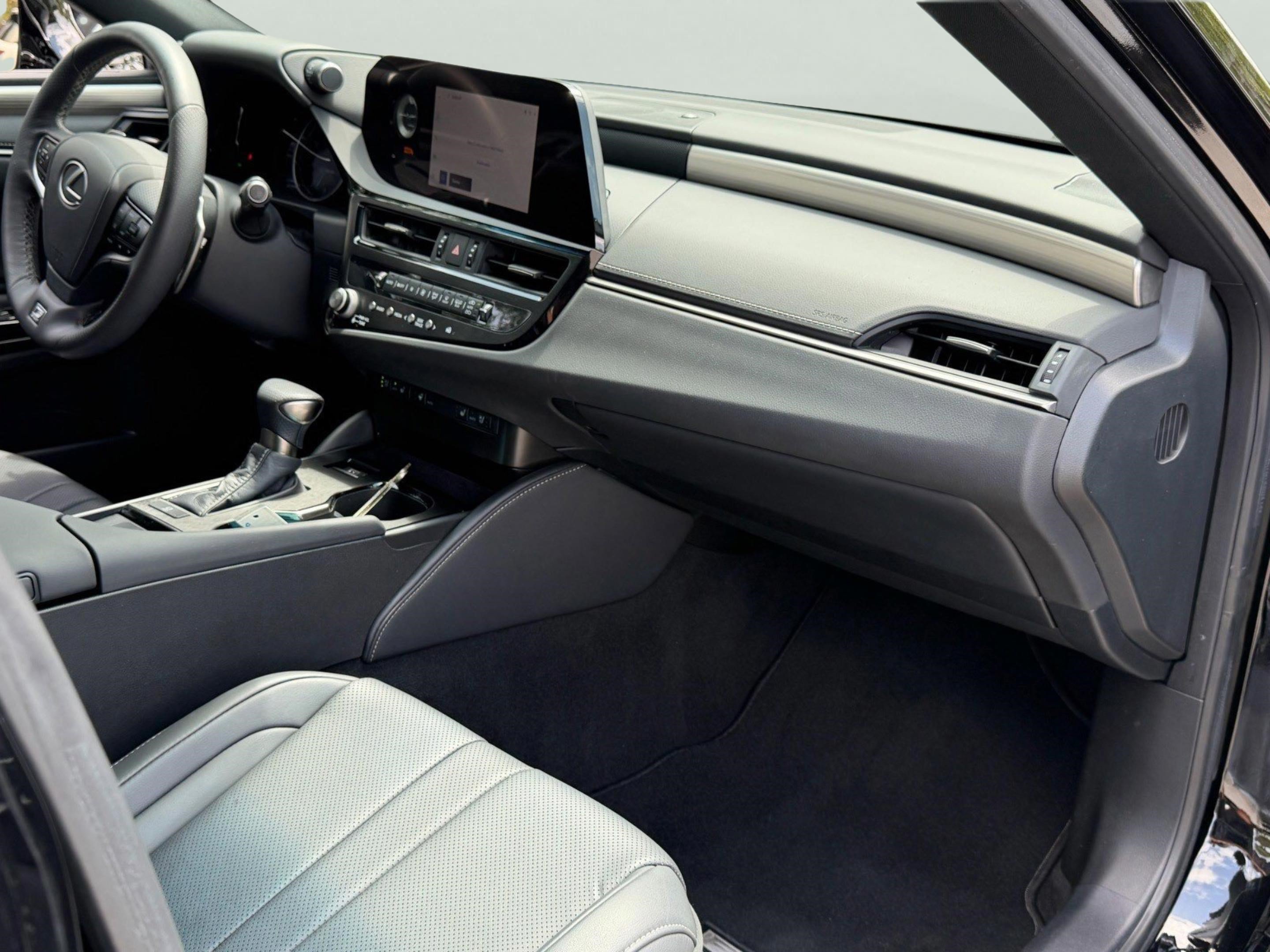 Used 2023 Lexus ES 350 F Sport w/ Accessory Package (Z2) FWD image 14
