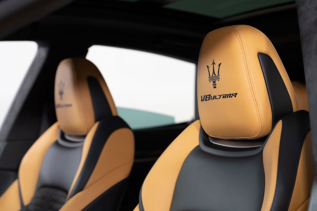 Used 2024 Maserati Levante Trofeo image 41