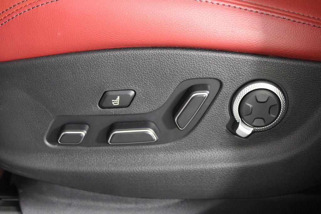 Used 2026 Genesis GV70 3.5T Sport Advanced image 25