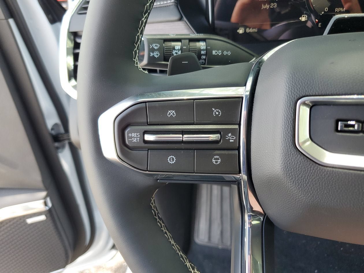 New 2026 GMC Acadia Denali w/ Super Cruise Package FWD image 28