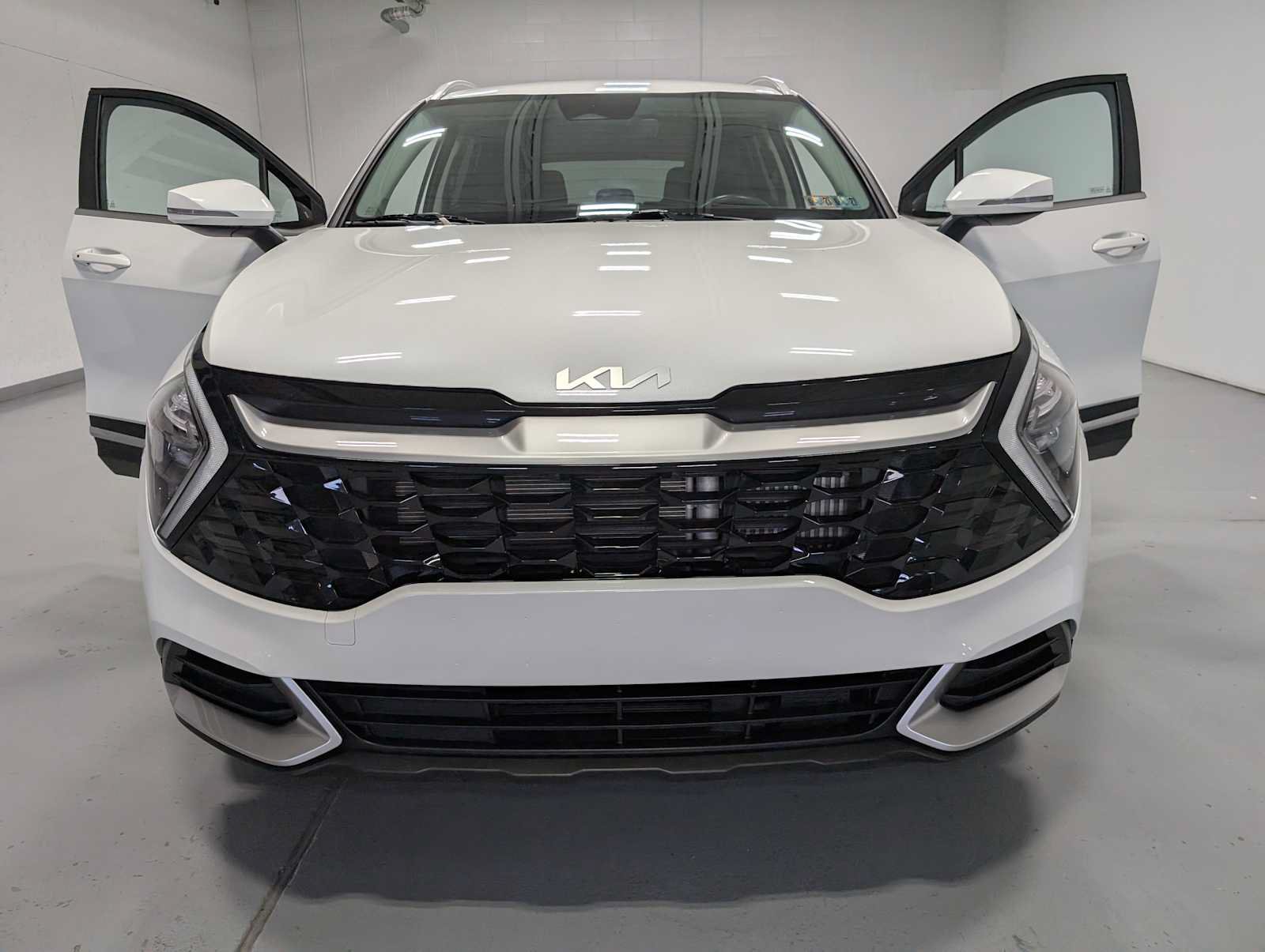 Used 2023 Kia Sportage EX AWD/4WD image 15