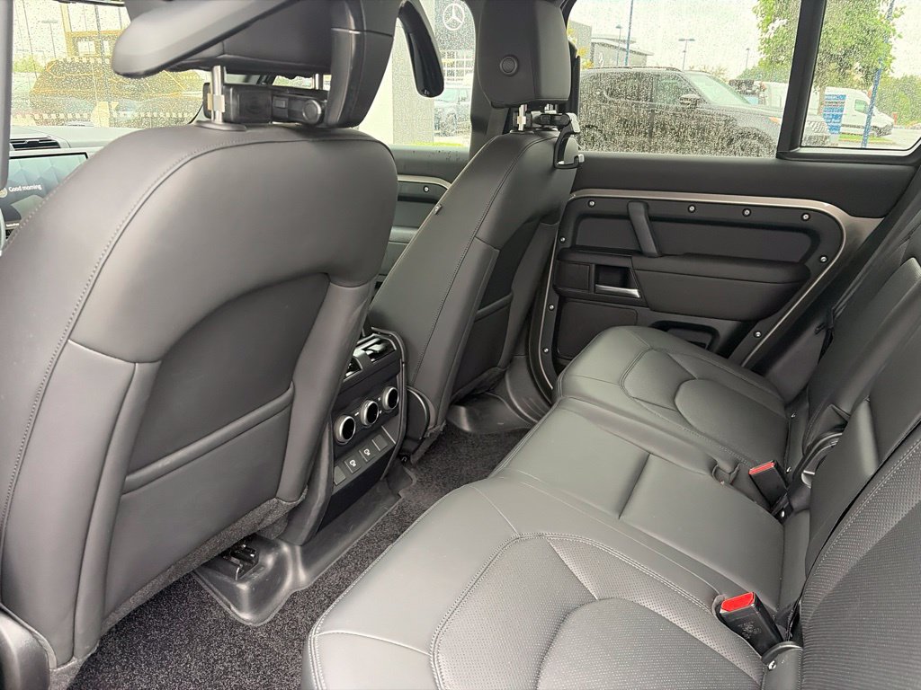 Certified 2025 Land Rover Defender 110 S AWD/4WD image 18