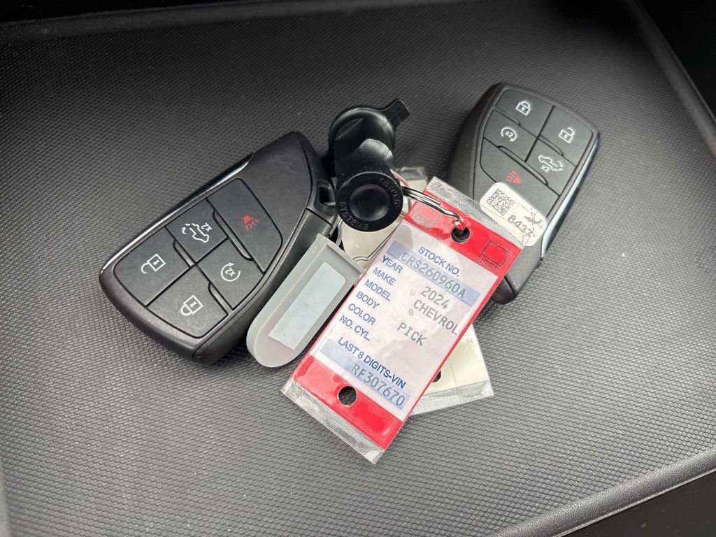 Used 2024 Chevrolet Silverado 2500 ZR2 w/ Technology Package image 41