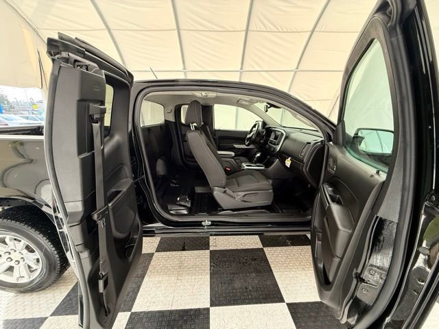 Used 2022 Chevrolet Colorado LT w/ Fleet Safety Package RWD image 24