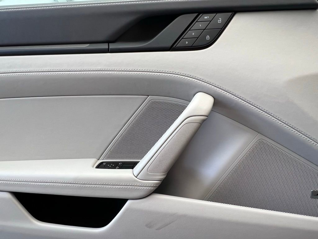 Used 2022 Porsche 911 Targa 4 GTS image 19