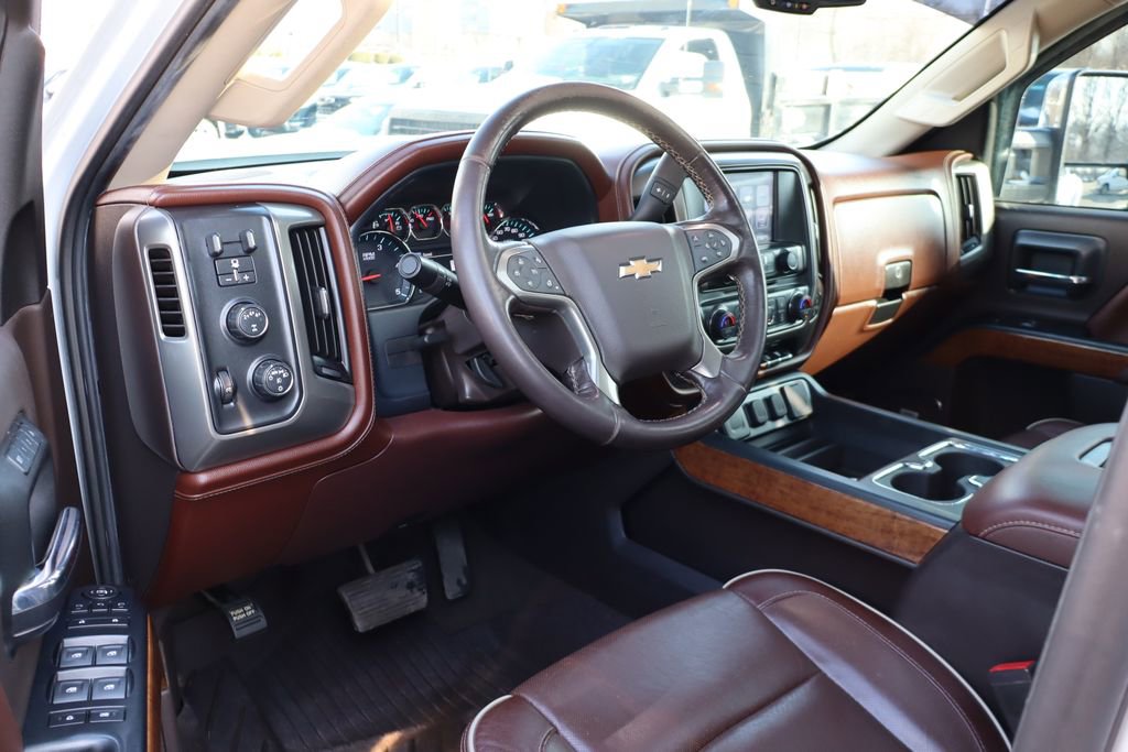Used 2019 Chevrolet Silverado 3500 High Country w/ Duramax Plus Package image 17