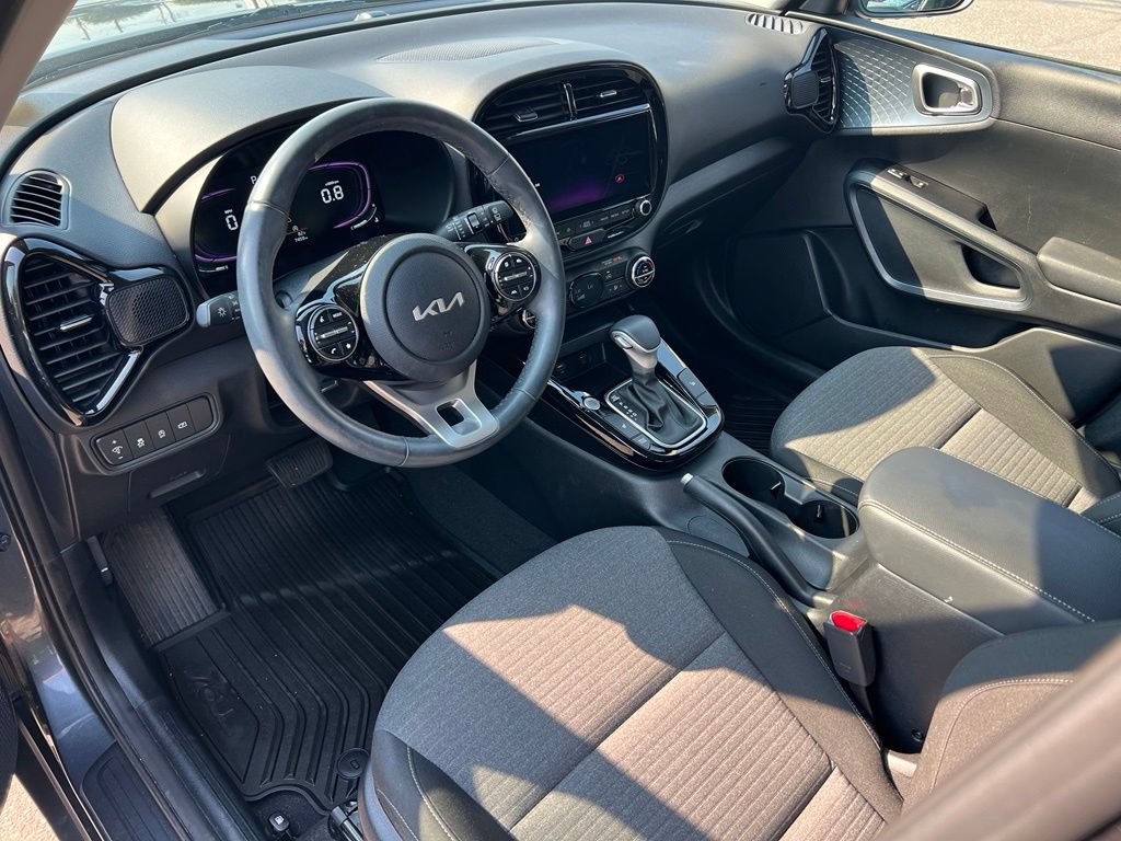Certified 2023 Kia Soul EX FWD image 15