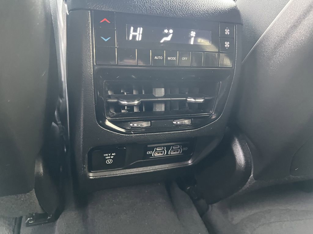 Certified 2024 Jeep Grand Cherokee L Laredo AWD/4WD image 19