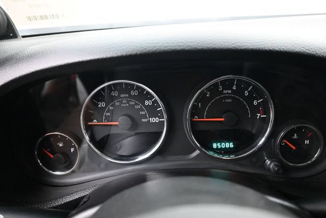 Used 2013 Jeep Wrangler Sport AWD/4WD image 4