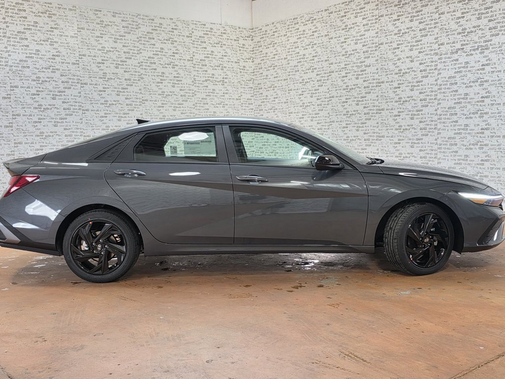 New 2026 Hyundai Elantra Sport image 9