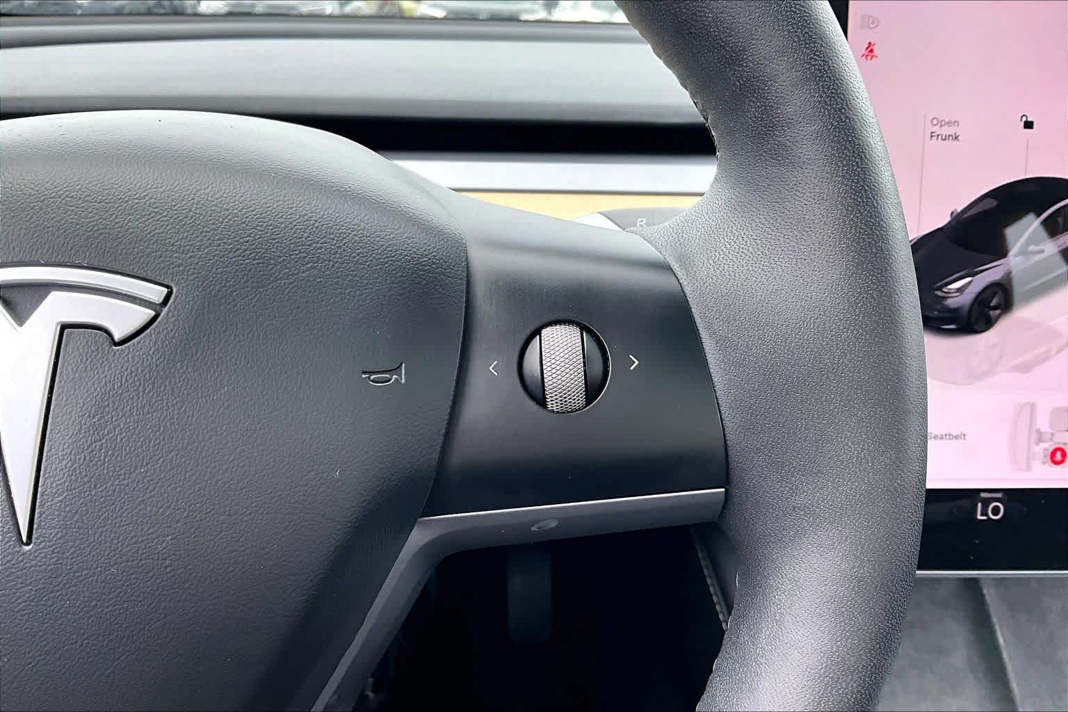 Used 2023 Tesla Model 3 Standard Range RWD image 23