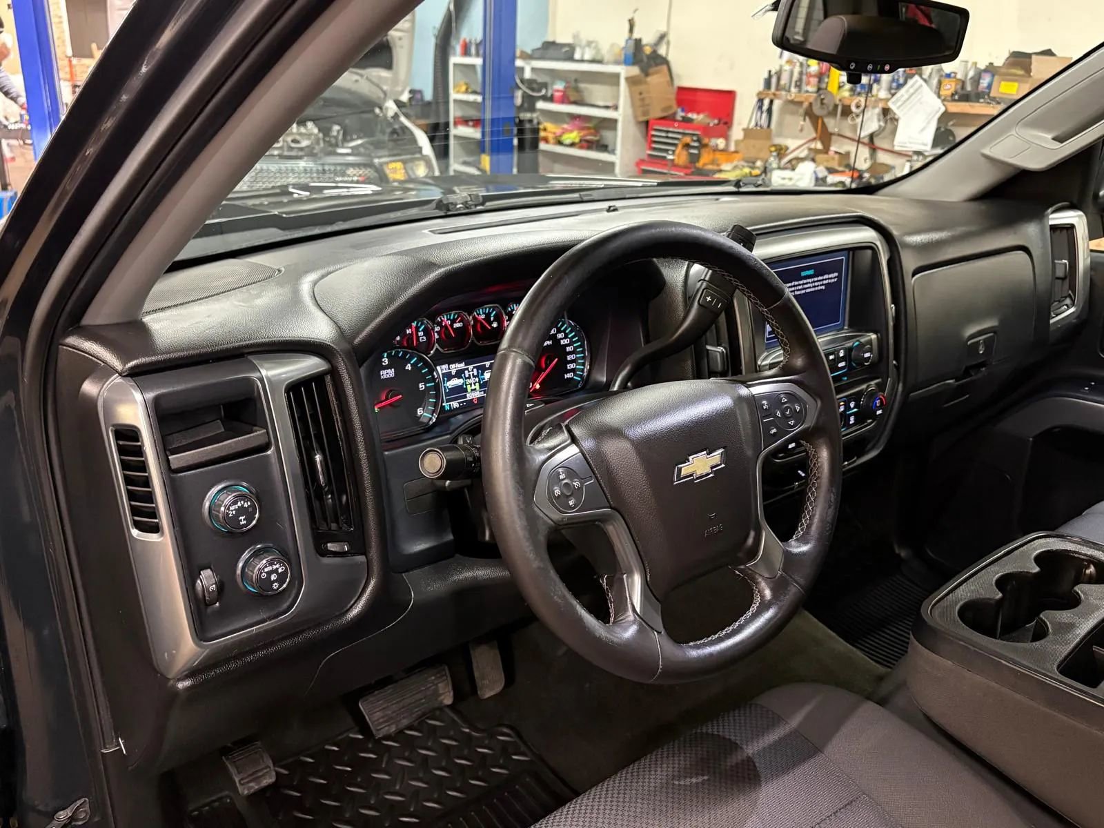 Used 2017 Chevrolet Silverado 1500 LT w/ All Star Edition image 17