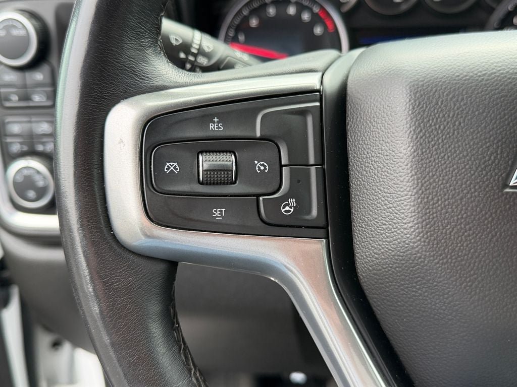 Used 2022 Chevrolet Silverado 1500 RST w/ Redline Edition AWD/4WD image 15